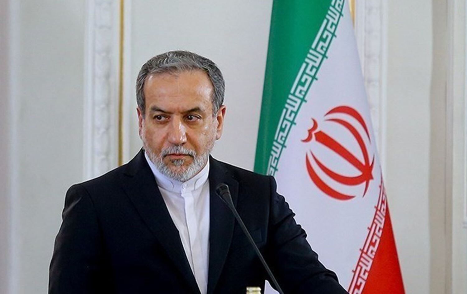 عراقچی: آقای تخت روانچی برای گفتگوهای سیاسی که با عمان داریم به مسقط رفتند؛  اگر مذاکره‌ای رخ دهد، فقط در خصوص مسائل هسته‌ای خواهد بود