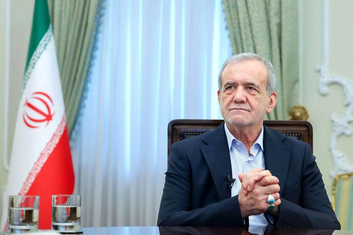 پیام رئیس جمهور به ملت ایران: عهد دیرین خود را یادآور می‌شوم که پاسدار حقوق ملت بمانم/ دولت خود را در برابر همه آسیب‌دیدگان حوادث اخیر مسئول می‌داند/ مأموریت داده‌ام با بررسی علل وقوع این حوادث، ریشه‌های اصلی خشونت خشکانده شود