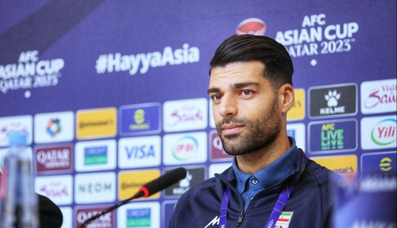 تصویری جالب از کودکی طارمی در زنگ ورزش مدرسه