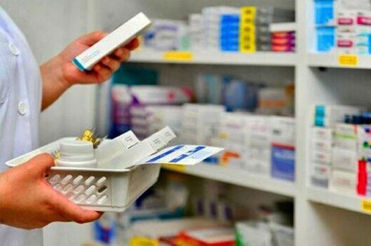 هشدار جدی درباره کمبود ۸۰۰ قلم دارو تا پایان سال؛ چرا وضعیت بازار دارو اینگونه شد؟