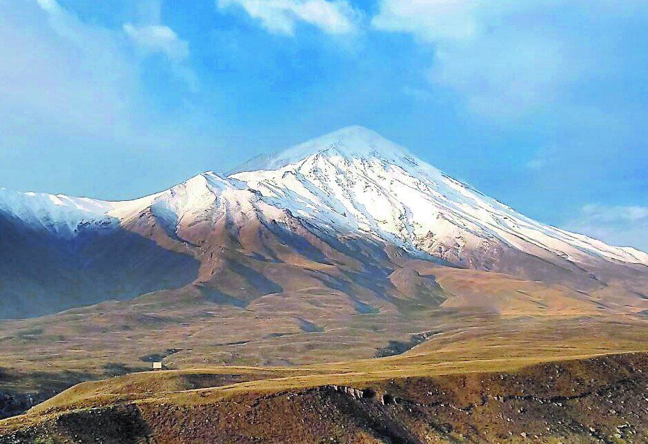 گزارش اعتماد از تلفات سالانه کوهنوردان برای صعود به دماوند؛ امسال ۵ نفر فوتی داشتیم