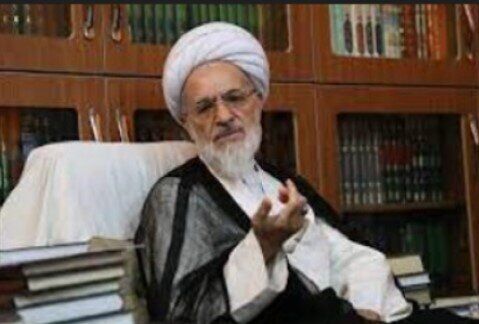 این مرجع تقلید به دلیل همدردی با خانواده کشته‌شدگان حوادث دی ماه جشن نیمه شعبان برگزار نکرد
