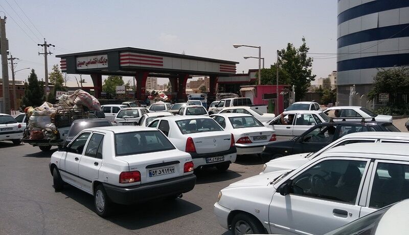اختلال گسترده در سیستم سوخت‌رسانی کشور؛ فعالیت برخی پمپ‌ بنزین‌ها در سراسر کشور متوقف شده + تصاویر و جزئیات