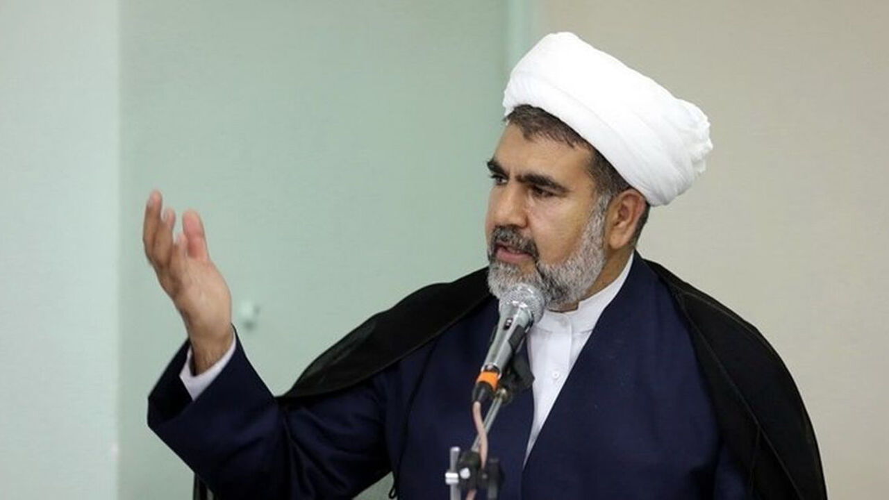 بینی کسانی که با ارز و سکه بازی کرده‌اند به خاک مالیده می‌شود
