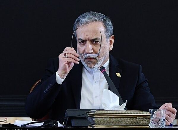 عراقچی خطاب به مقامات آمریکا: شما در قبال تنگه هرمز، مرتکب اشتباه محاسباتی هستید