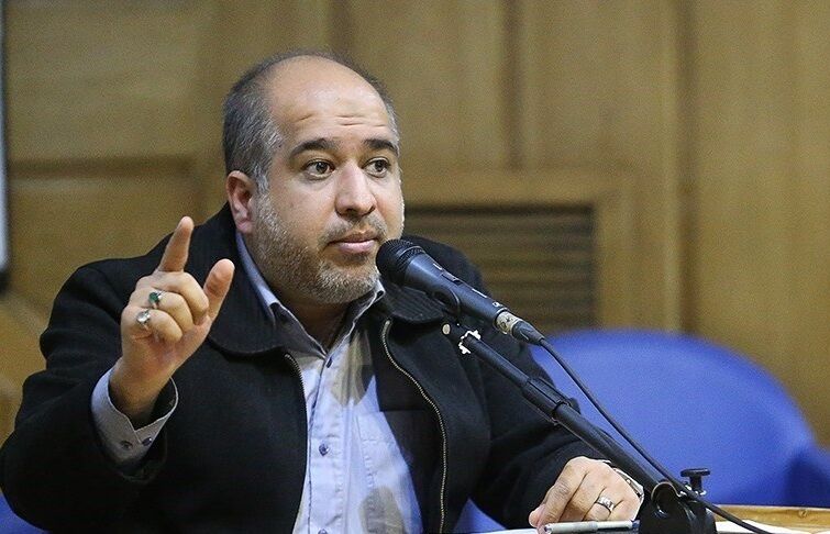 خضریان در مخالفت با صالحی امیری: او در زمان «فتنه» ۸۸ ادعای تقلب در انتخابات را مطرح کرده؛ حالا می‌خواهید او را وزیر بکنید؟! + ویدئو