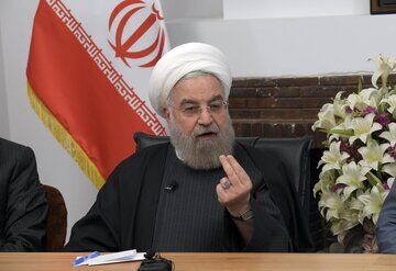 حمایت قاطع آیت‌الله مهدوی کنی از حسن روحانی برای حضور در انتخابات خبرگان با وجود مخالفت‌ها