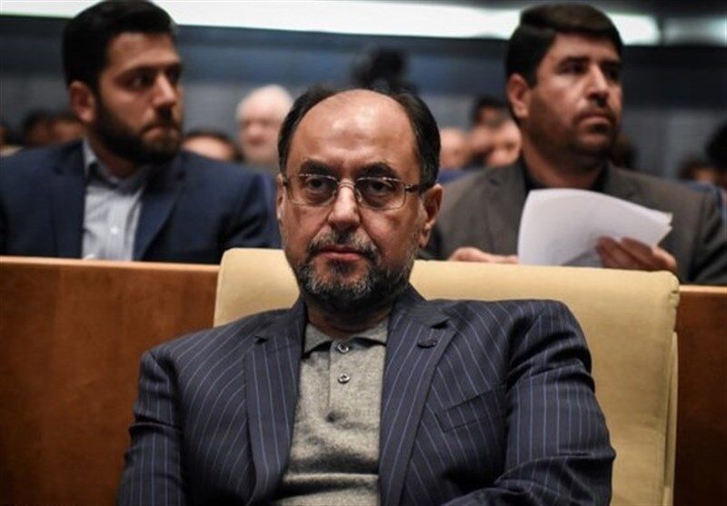 مردی با موهای عجیب در مراسم ترحیم بردار وحید حقانیان + عکس