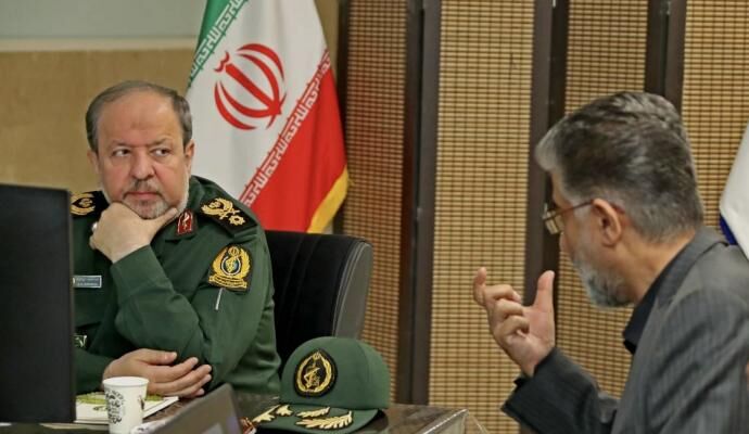 سرپرست وزارت دفاع پس از بازدید از صاایران: تولیدات دفاعی در جنگ حتی یک روز متوقف نشد/ آینده قدرت نظامی در گرو هوش مصنوعی و فناوری‌های نوظهور است