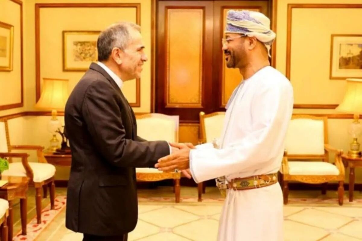 روزنامه اصولگرا به نقل از منبع آگاه: اخبار دریافت پیام ترامپ فاقد اعتبار است/هدف از سفر تخت‌روانچی به عمان چه بود؟
