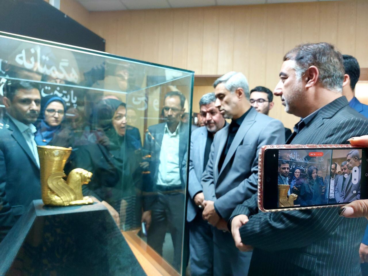 ببینید | تعطیلی نمایشگاه آثار باستانی در سکوت خبری
