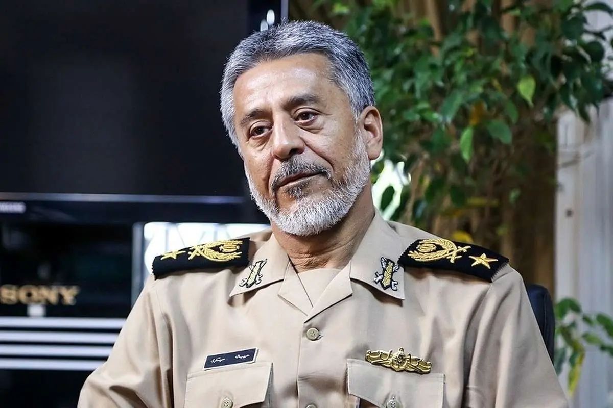 دریادار سیاری: آمادگی نیرو‌های مسلح در سطح بسیار بالایی قرار دارد/ ورود مداوم جوانان به ارتش مانند تزریق خون تازه به پیکره آن است