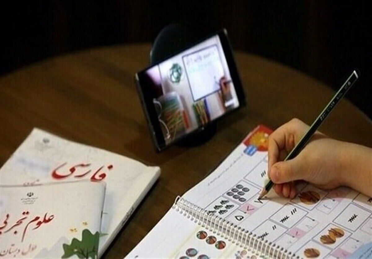 ساعات کلاسهای درسی و حضور دانش‌آموزان در "شاد" اعلام شد