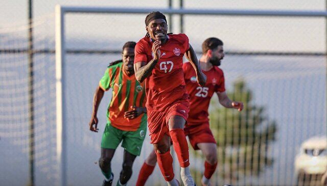 مهاجم پرسپولیس نمی‌خواهد شاگرد مربی استقلالی شود