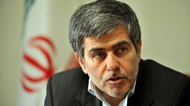دنبال اینکه آقای گروسی بیاید یا نیاید نباشیم؛ او هم آدم غرب است