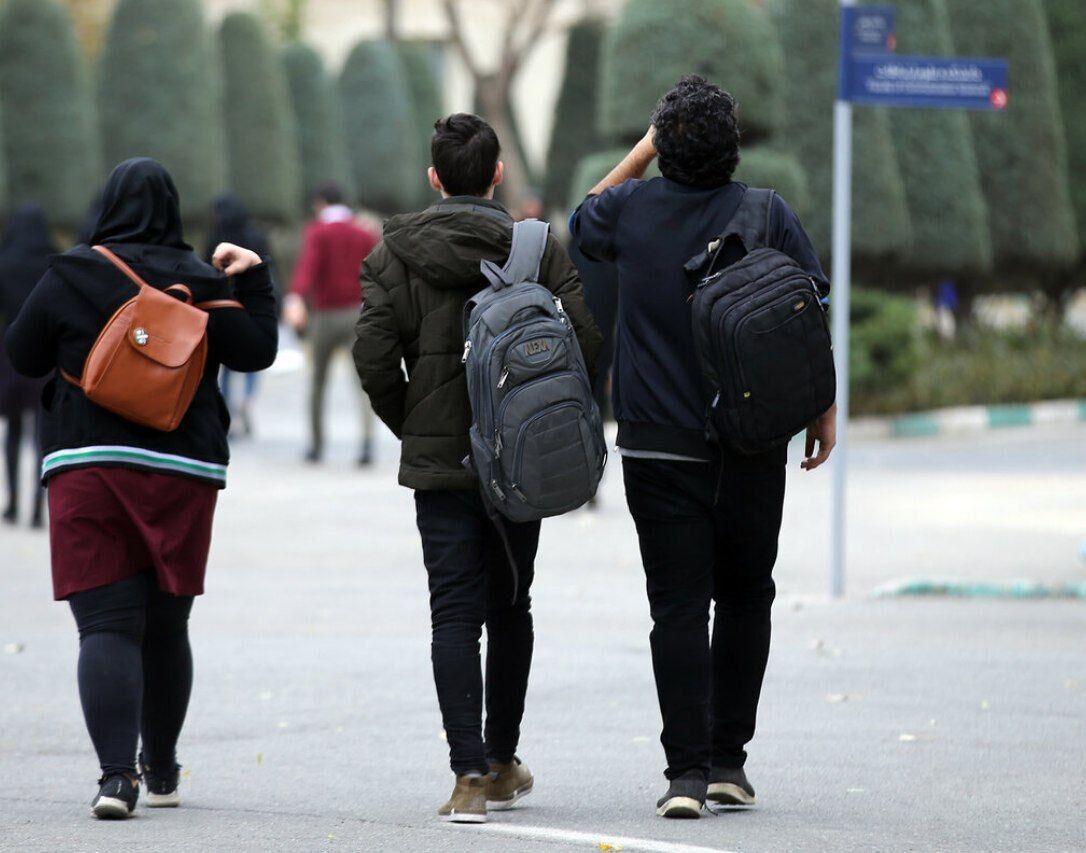 اثبات دروغ بودن یک باور قدیمی؛ تعداد مردان مجرد دهه شصت بیشتر از زنان است