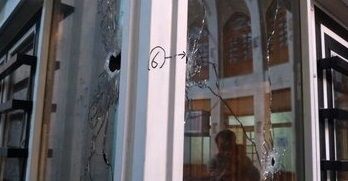 جای گلوله‌ها در حرم شاهچراغ + تصاویر