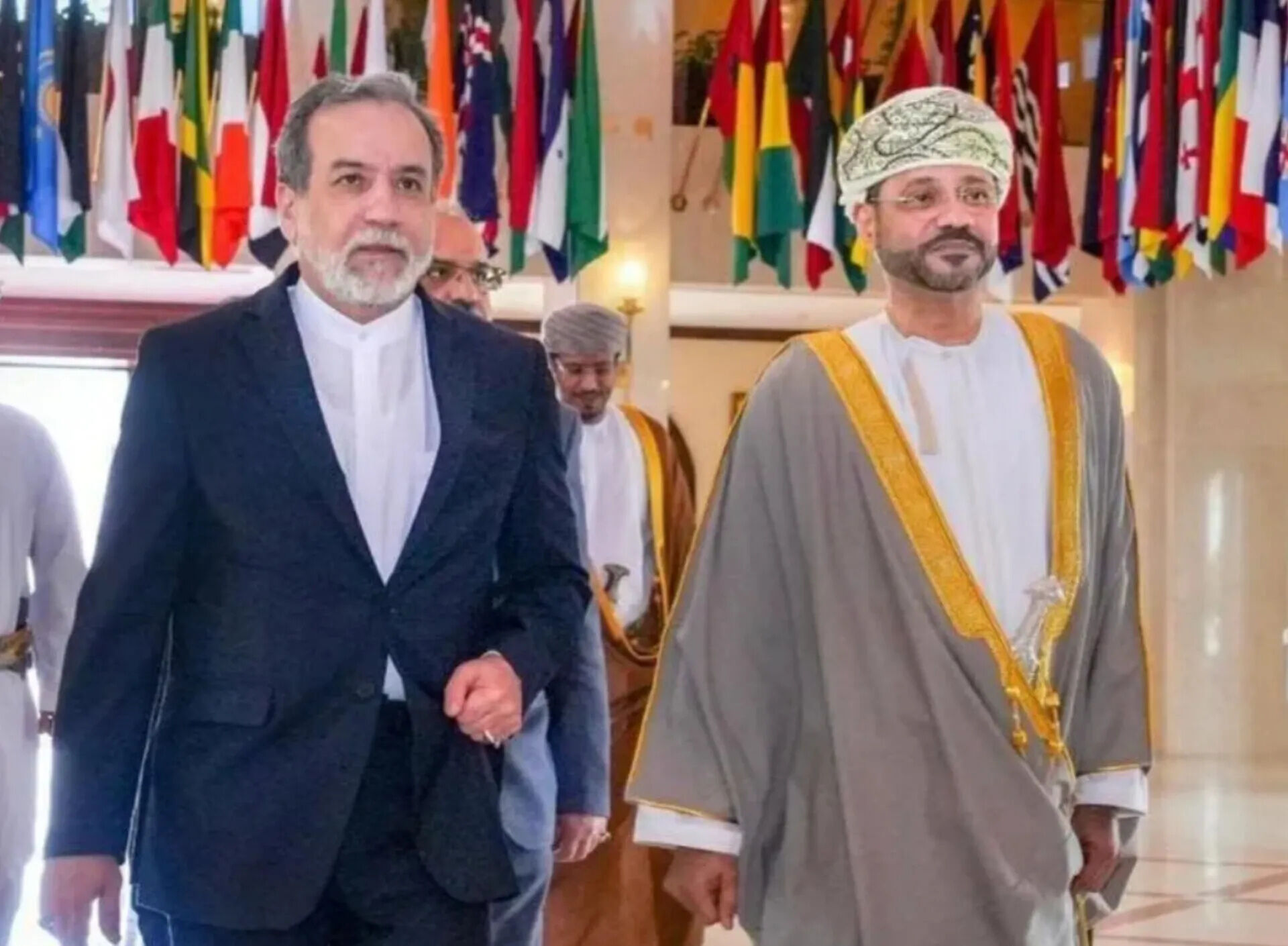 بقایی: علت طولانی شدن مذاکرات با عمان، به خاطر پیچیدگی موضوع، تعداد بازیگران اثرگذار و تلاش برخی طرف‌های بدسگالی است که نشان دادند هیچ‌ وقت به امنیت منطقه بها نمی‌دهند/گفت‌و‌گوها بین تهران و مسقط با جدیت ادامه دارد/ در مورد نقشه مسیر تردد، تفاهم شده