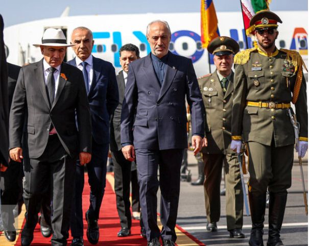 رئيس،تهران،رهبر،مراسم،شركت،شهيد،مجلس،ايران،احترام،اداي،پيكر، ...