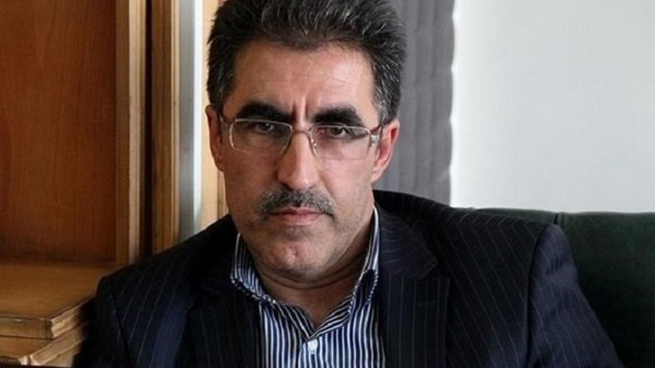 وزارت خارجه برای حل مشکل قراردادهای خارجی بر زمین مانده فعال شود