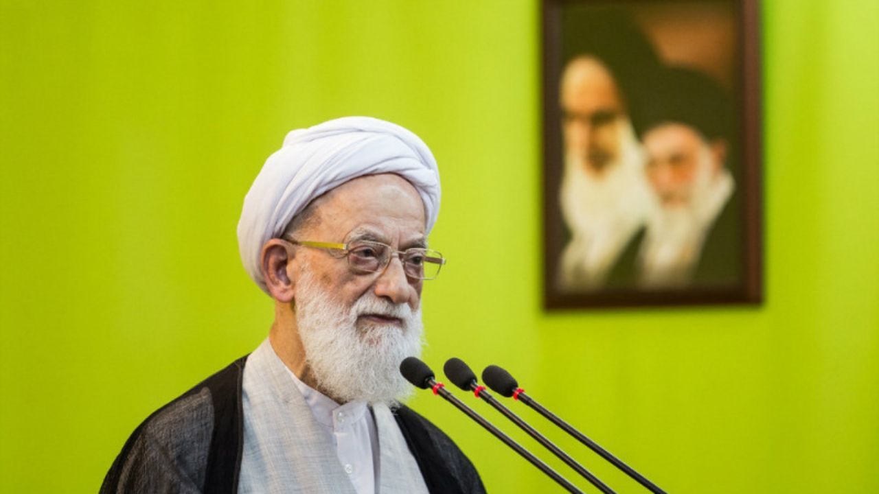 توهین نکنید، انتقاد کنید/ استکبار به دنبال این است که ایران را منزوی کند