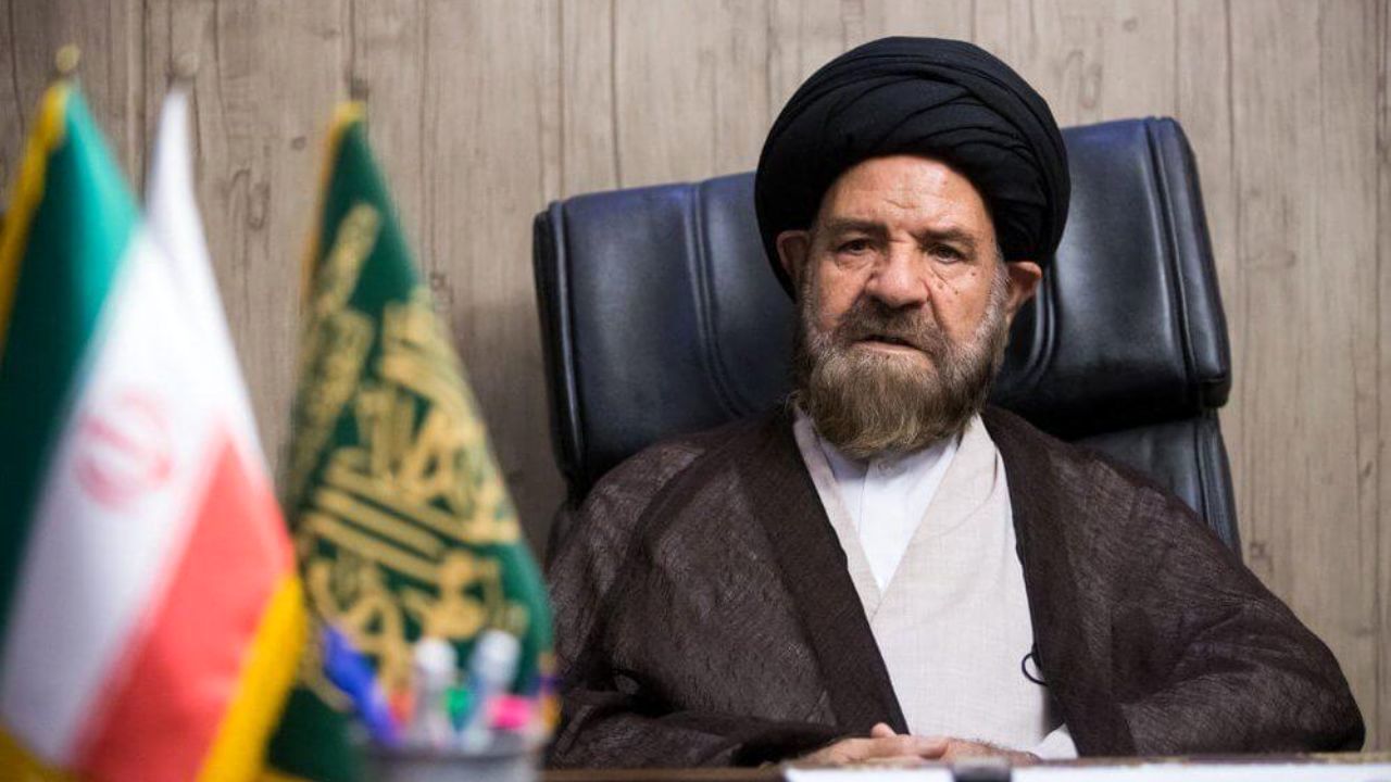 مگر دولت با دستور رحیم صفوی، احمدی‌نژاد و برخی اصولگرایان آمده که با دستور آنان برود