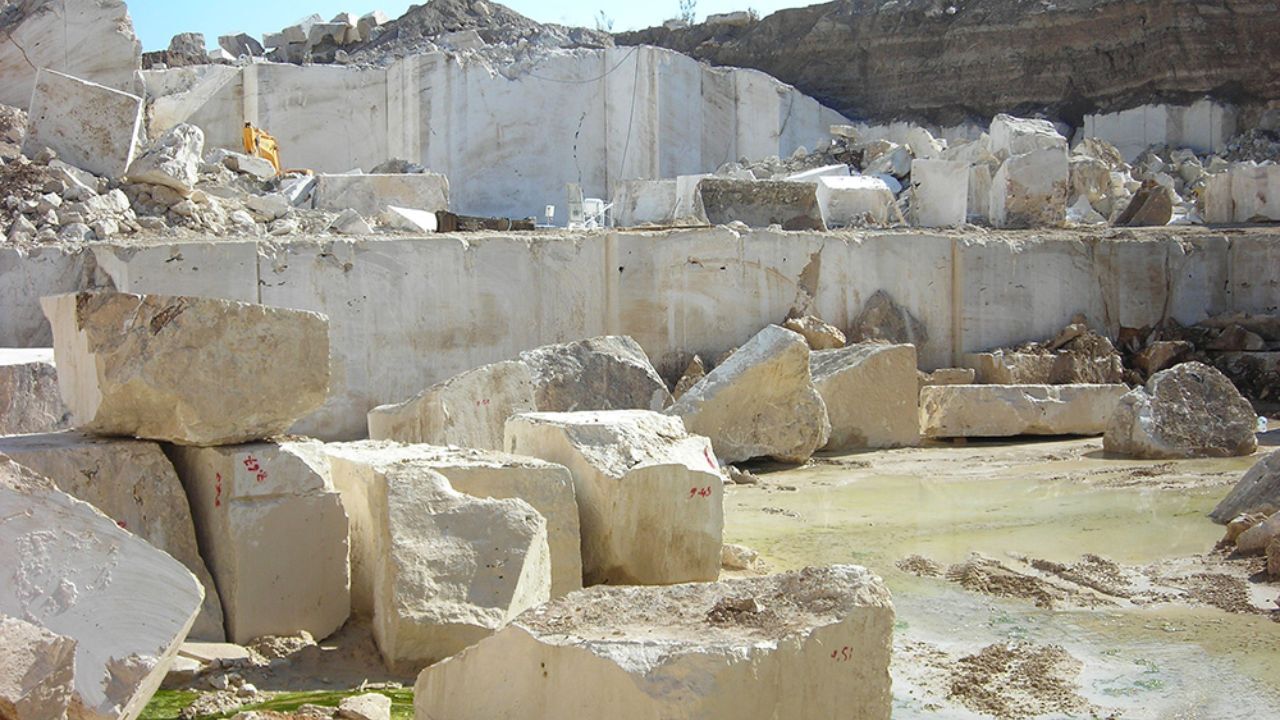 خام‌فروشی همیشه بد نیست!