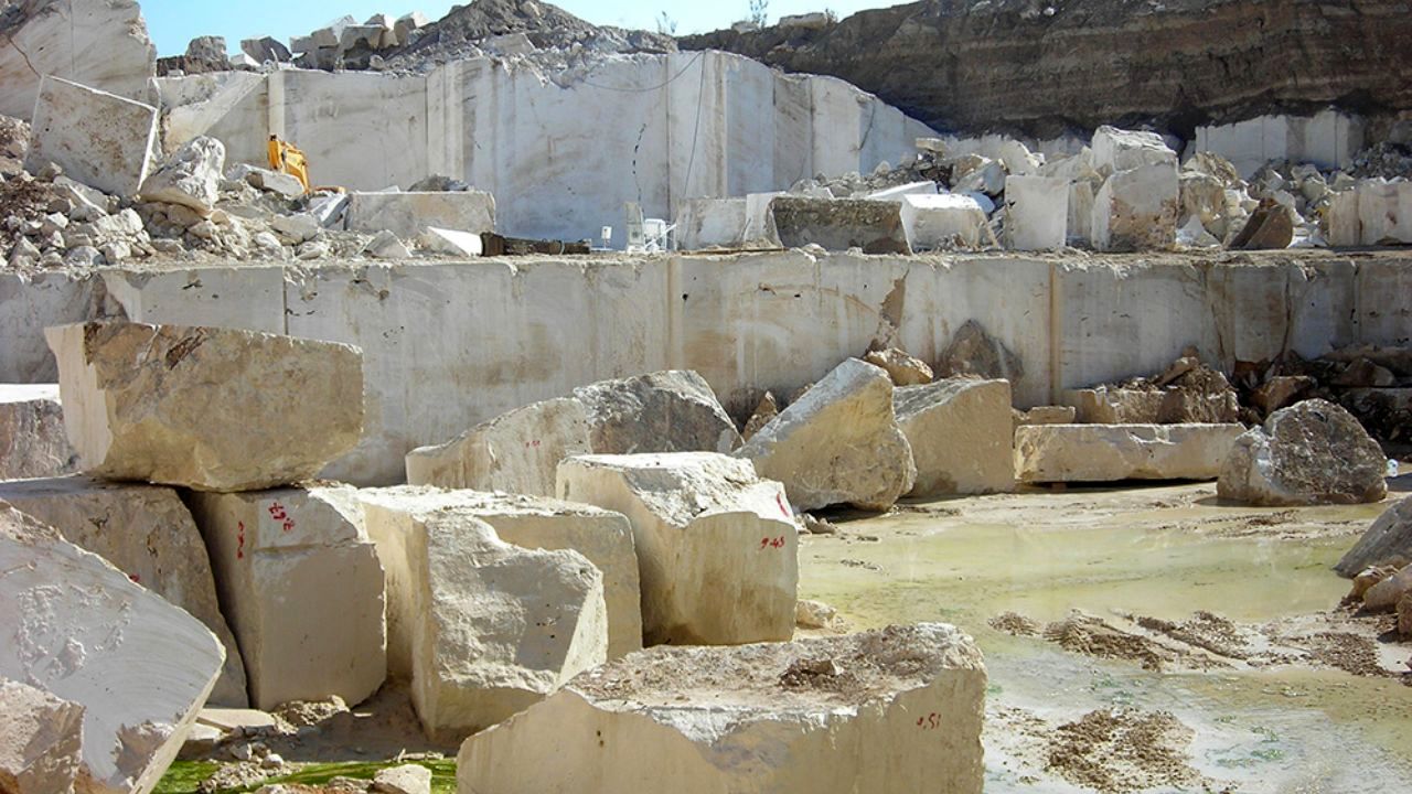 خام‌فروشی همیشه بد نیست!
