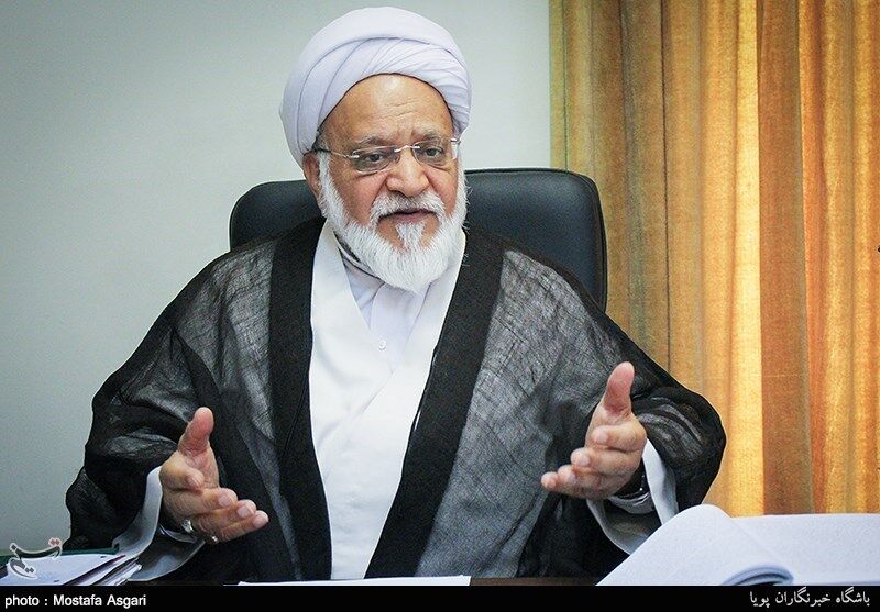 از سرمایه گذاری خارجی حتی برای عبور از تحریم ها استفاده کنیم/ از اظهارات برخی حقوقدانان درباره FATF تعجب می‌کنم