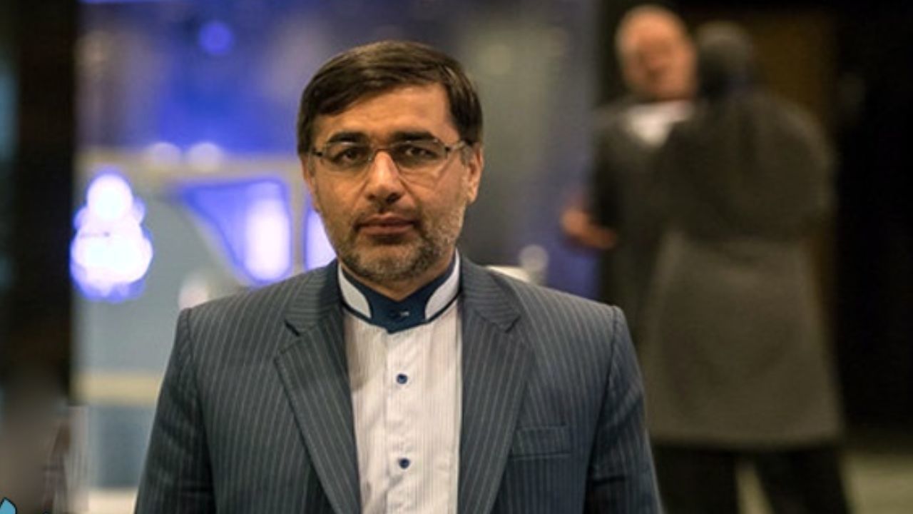 دستگاه دیپلماسی مذاکرات خود با اروپا را تعیین تکلیف کند