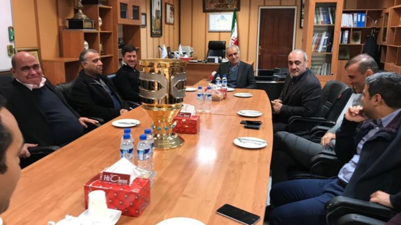 سوپر جام به باشگاه پرسپولیس اهدا شد+ عکس
