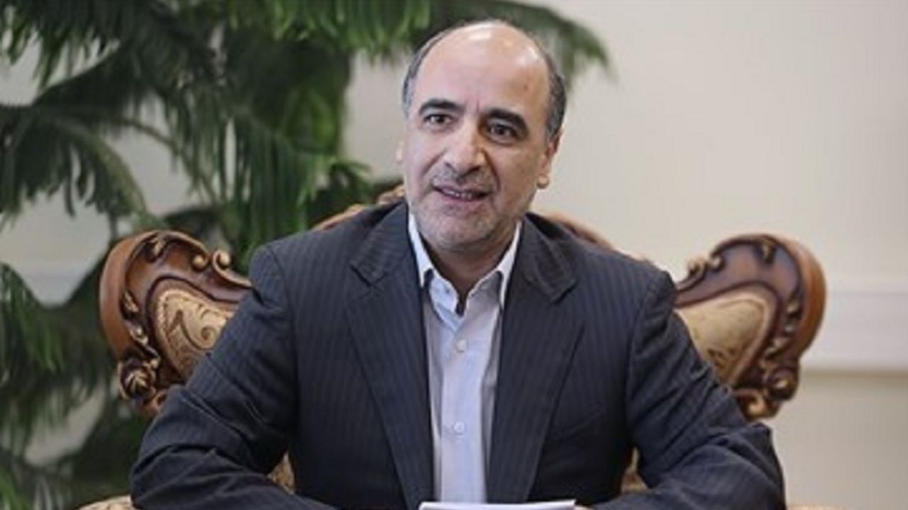 قانون منع به کارگیری بازنشستگان از 26 آبان لازم‌الاجراست/ شلاق، حبس و جزای نقدی در انتظار متخلفان