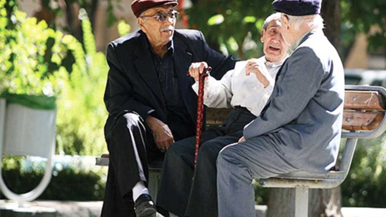 حساب بازنشستگان شارژ می‌شود