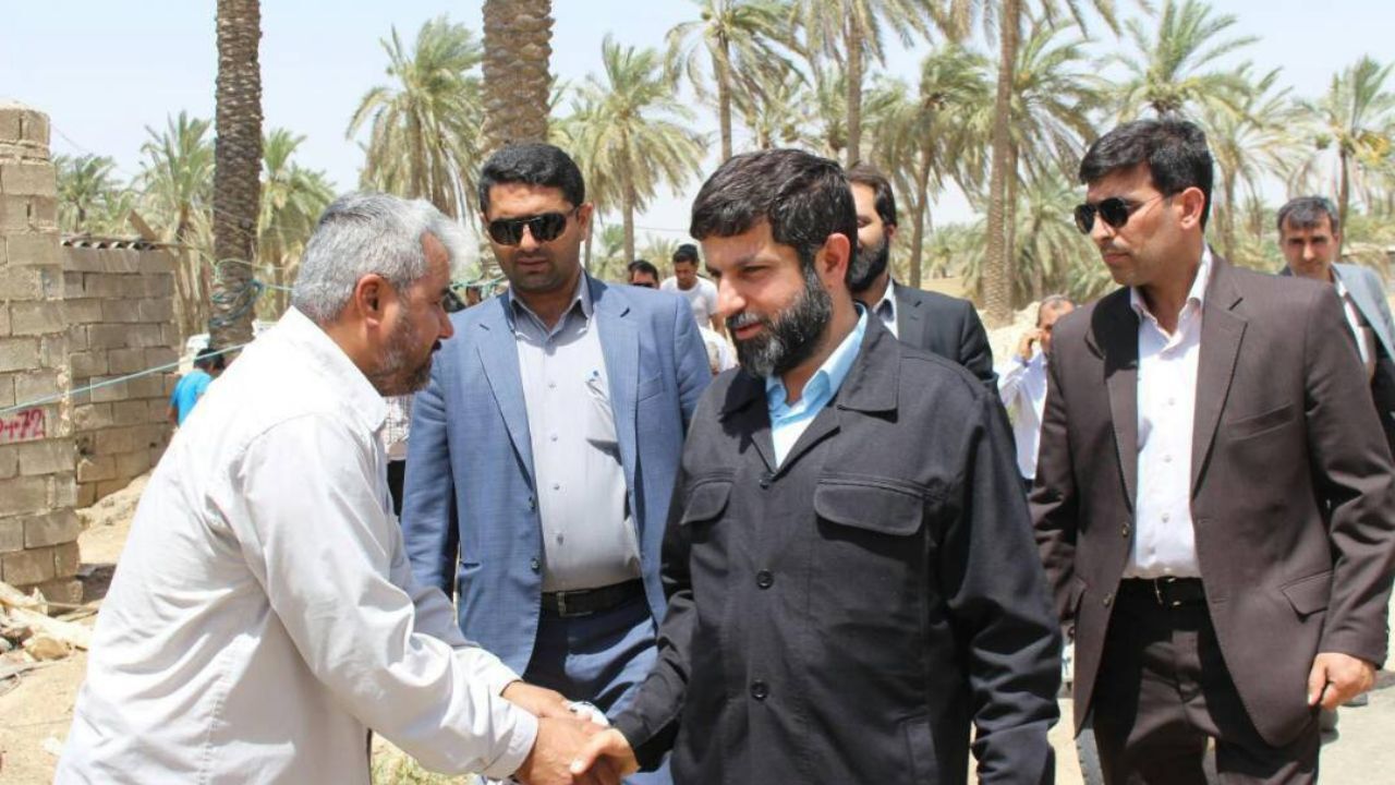 مبنای انتخاب افراد باید توانایی و شایستگی آنها باشد