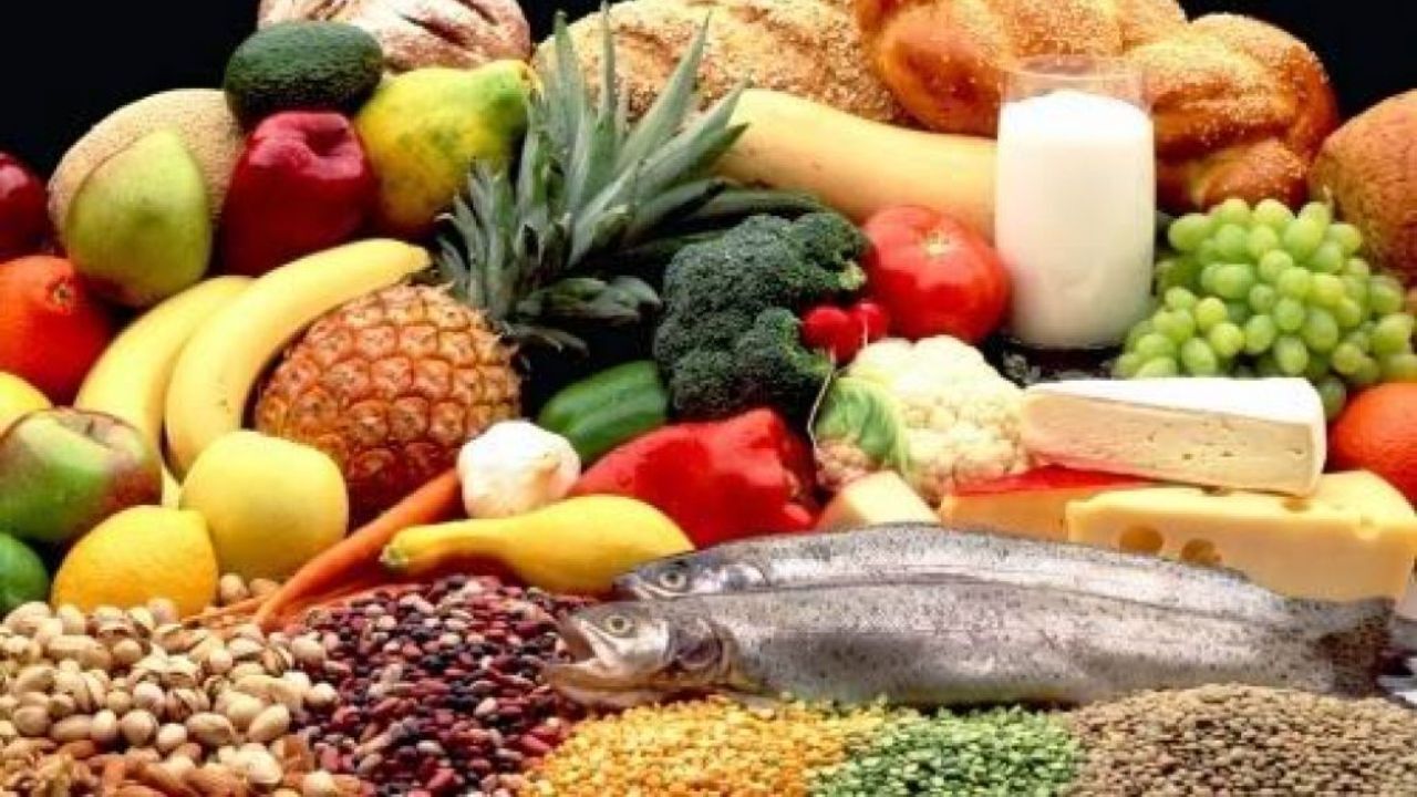 کمبودی در توزیع اقلام اساسی وجود ندارد/کاهش قیمت برنج خارجی در راه است
