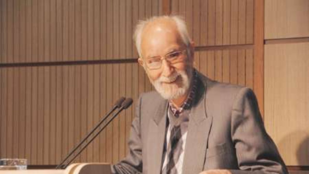 آدمی که یک اثر هنری است