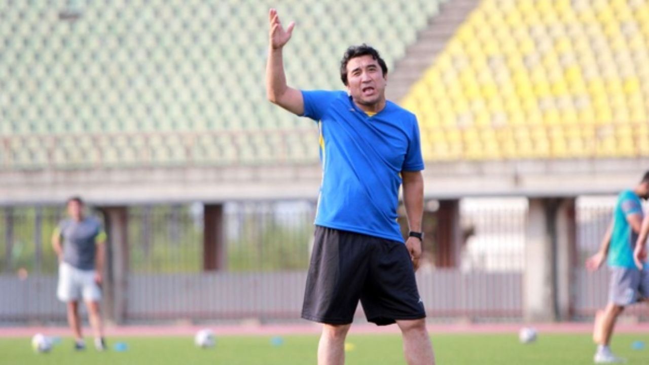 من نه پرسپولیسی‌ام و نه استقلالی