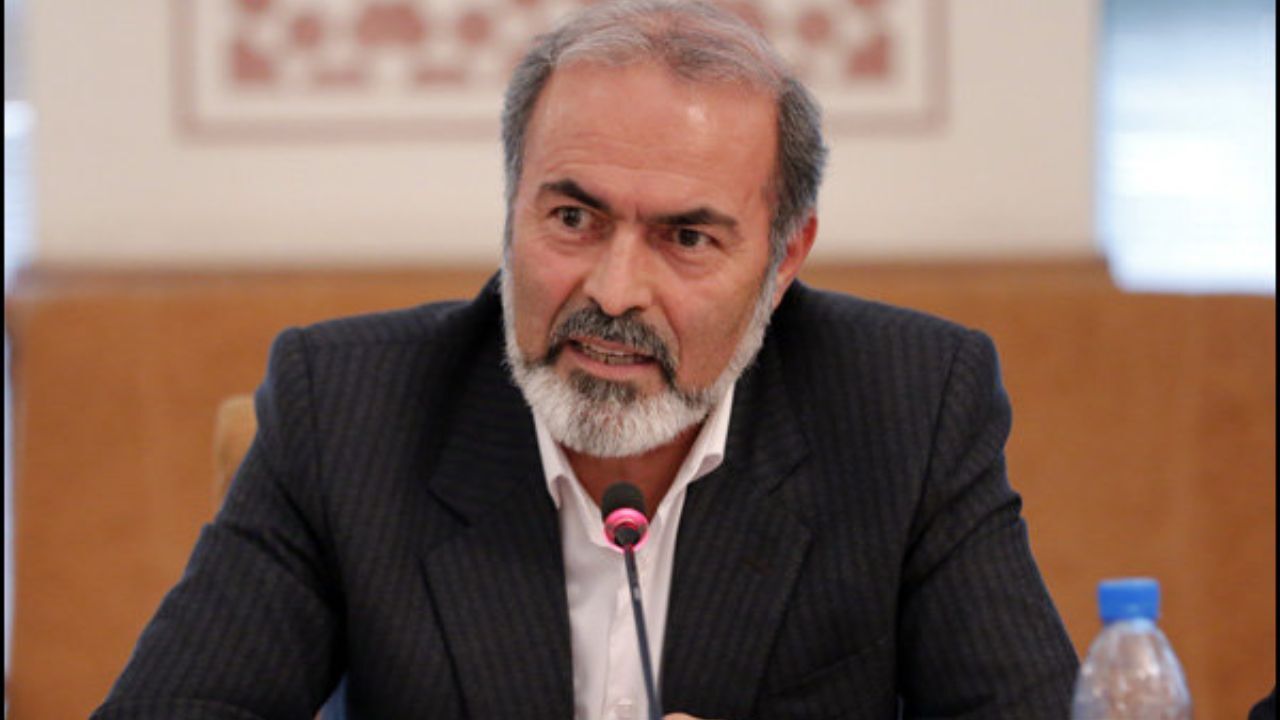مجلس به‌طور شفاف مرجع تعیین بازنشستگانی را که جایگزین ندارند مشخص کند