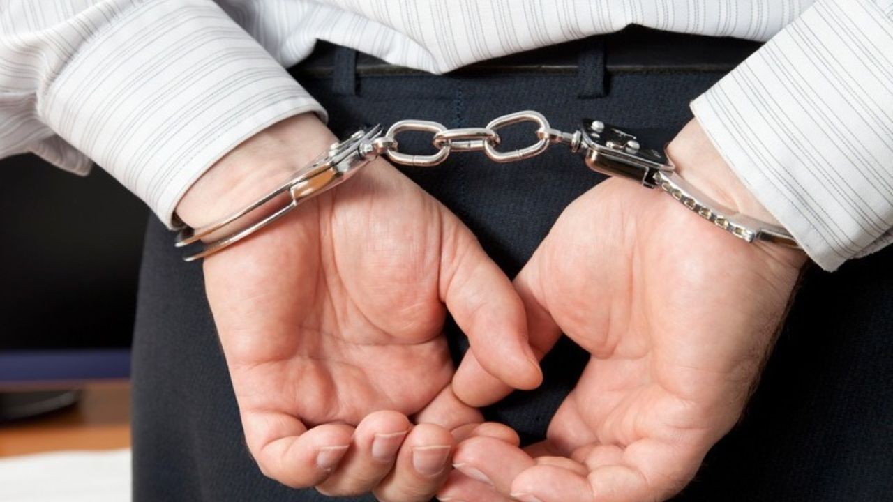 مدیرکل میراث فرهنگی استان قزوین و معاونانش دستگیر شدند