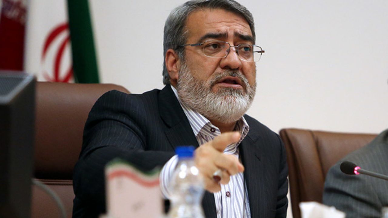 بار دولت با افزایش اختیار شوراها کم می‌شود
