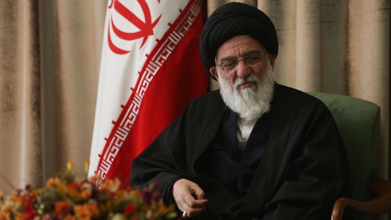 ماجرای تکفیر محمدرضا پهلوی توسط آیت‌الله خوئی در سال 42