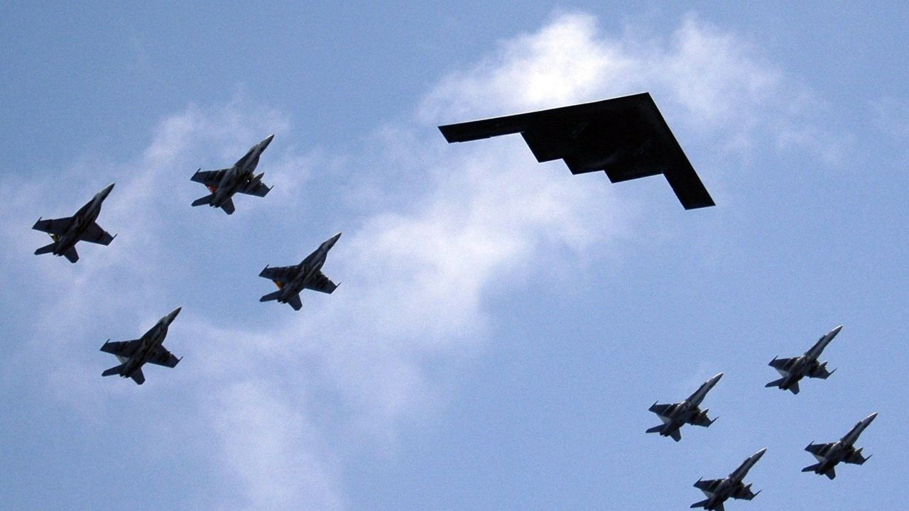 فرمانده آمریکایی، جهان را در سال جدید میلادی تهدید به بمباران کرد