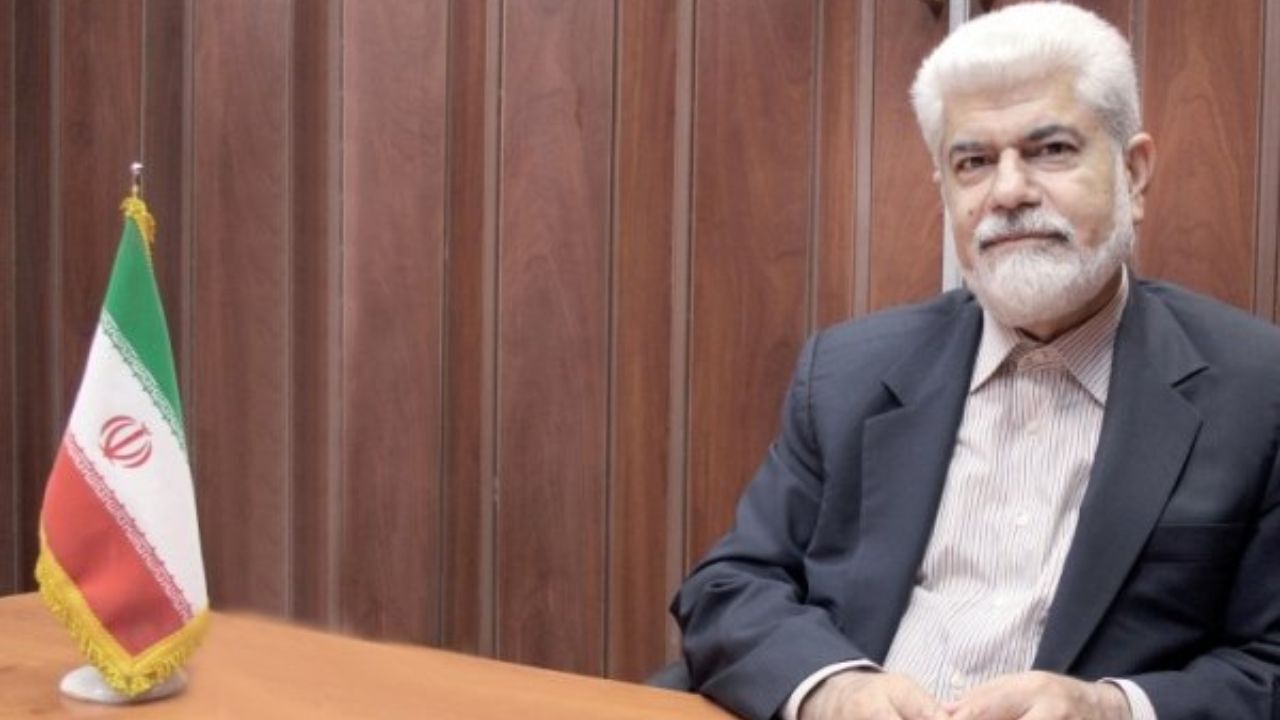 روز حادثه آتش سوزی مدرسه زاهدان مدیر و ناظم حضور نداشتند/ رئیس‌جمهور اول استعفای وزیر بهداشت را بپذیرد، بعد سرپرست تعیین کند
