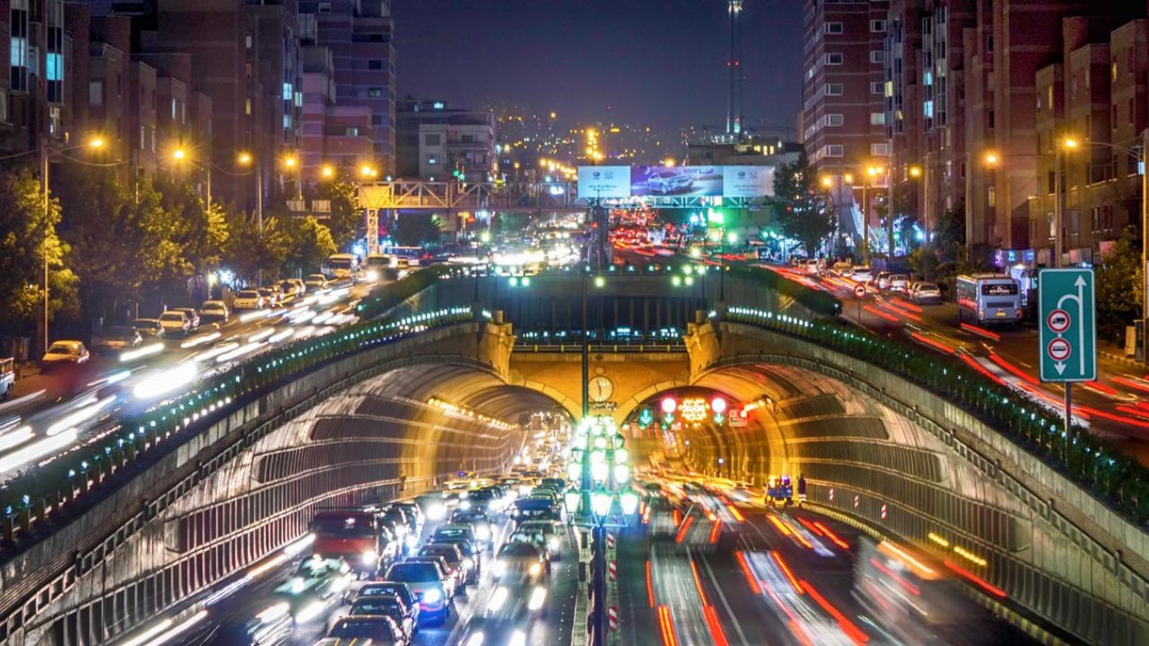 اتوبان صدر و 5 تونل تهران پولی می‌شوند