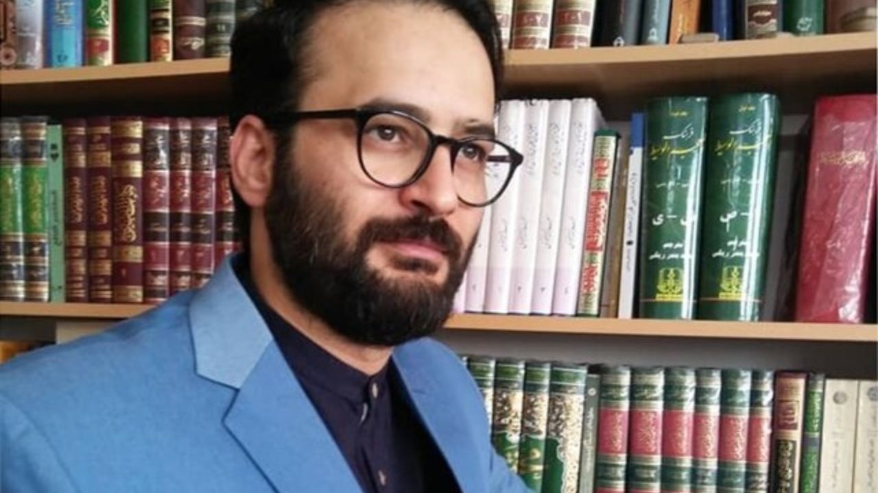 صدا و سیما عمدا کتاب ایرانی را معرفی نمی‌کند