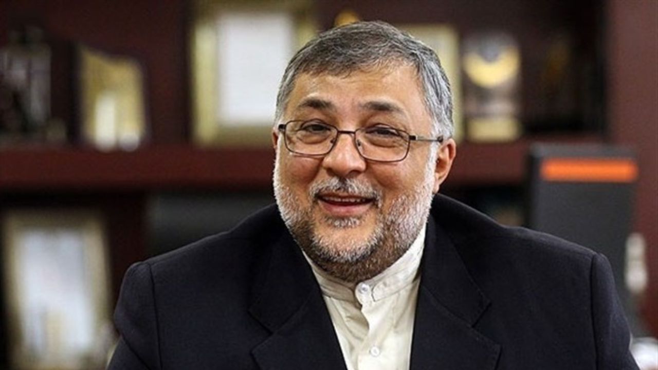حمایت از نظام جمهوری اسلامی ایران بر همگان واجب است