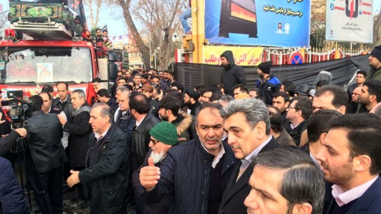 کار بیمه آتش‌نشانان در حال انجام است