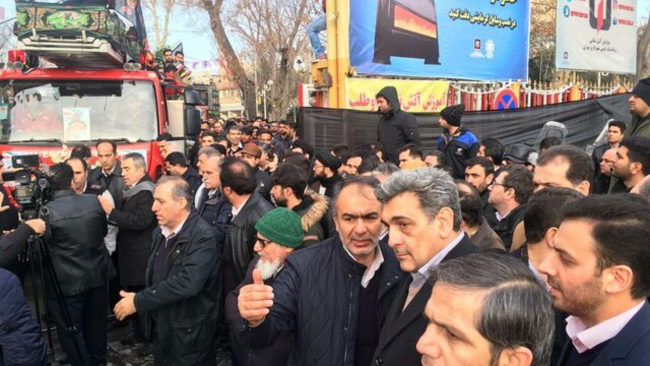 کار بیمه آتش‌نشانان در حال انجام است