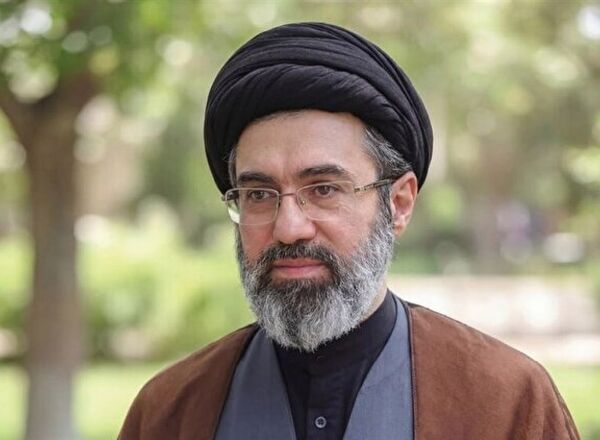 رهبر معظم انقلاب: روزهای سابق که دشمن آرزوی بازگشت به آن دارد، هیچگاه تکرار نمی‌شود
