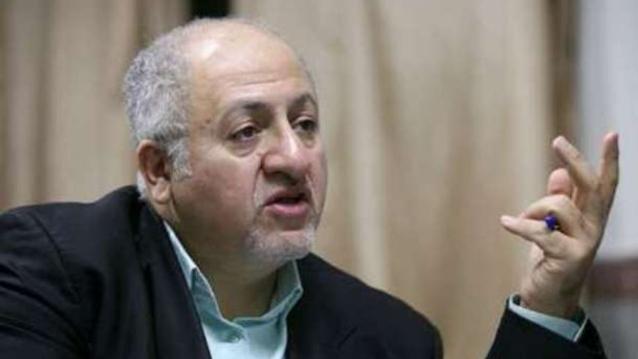 آقای مطهری مگر اینجا سوئیس است که از دادستان شکایت کنیم؟/ هیات رئیسه شورای شهر تهران باید موضع صریح‌تری نسبت به دخالت دادستان در امور شورا می‌گرفت/ اگر نجفی برای ماندن تردید نمی‌کرد شورا اجازه دخالت هیچ نهادی را نمی‌داد